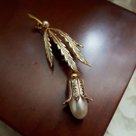 Vintage handmade Spanish damascene gold brooch - Picture 10 of 10